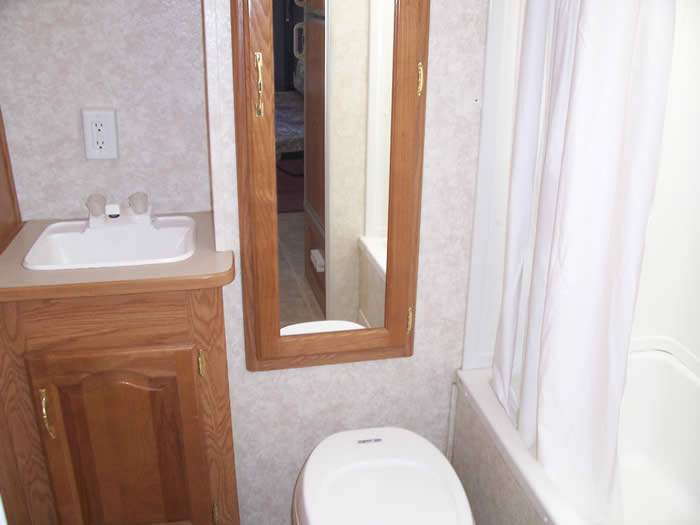 Sprindale 295 travel trailer