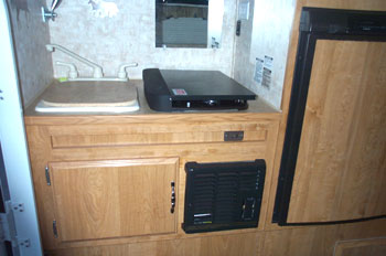 SunValley Eagle short bed truck camper