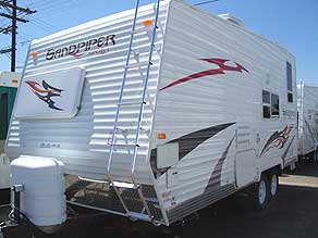 Forest River Sandpiper 19' toy hauler